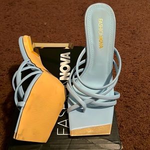 Size 6 brand new in the box heels